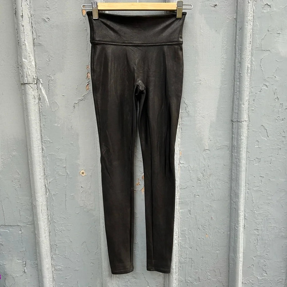 SPANX faux-leather  leggings, Size XS - Picture 5 of 10